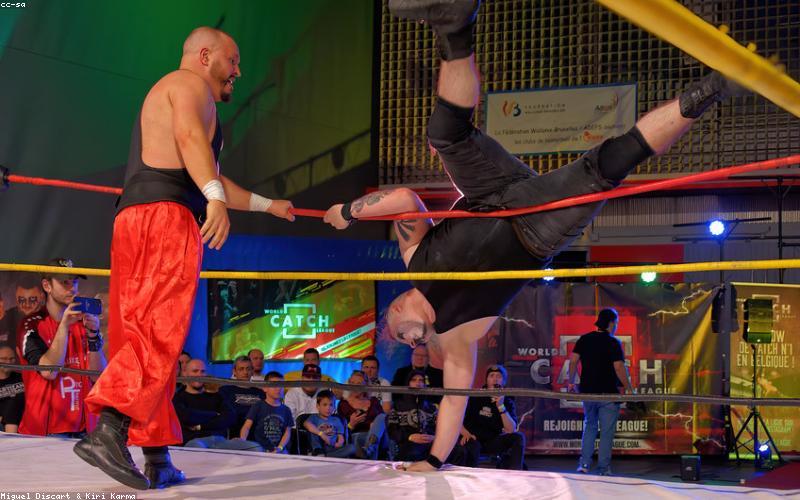 Flugzeug am Flughafen Charleroi